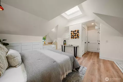 4428 Eastern Ave N, Seattle, WA 98103 photo 10