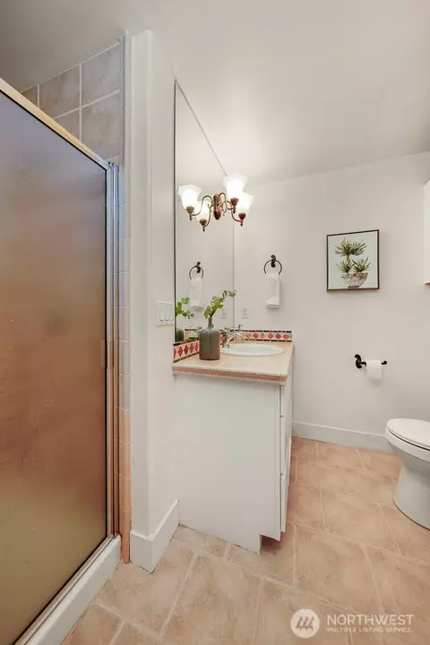 4428 Eastern Ave N, Seattle, WA 98103 photo 16