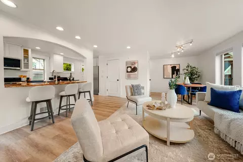4428 Eastern Ave N, Seattle, WA 98103 photo 4