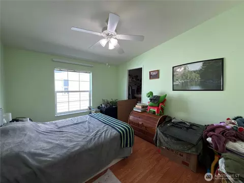 Bedroom - 524 N 7th Ave, Sequim, WA 98382 photo 2 of 2