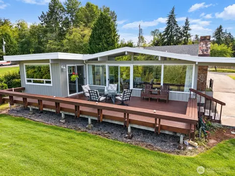 8167 E Cricket Ln, Port Orchard, WA 98366