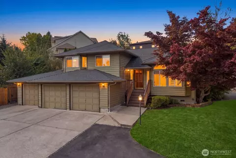 15928 Larch Way, Lynnwood, WA 98087
