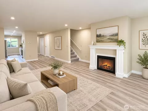 Living - 21513 4th Ave W #C13, Bothell, WA 98021 photo 1 of 2