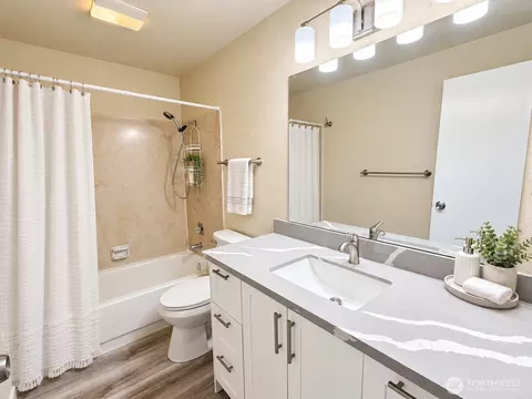 Bath - 21513 4th Ave W #C13, Bothell, WA 98021 photo 1 of 3
