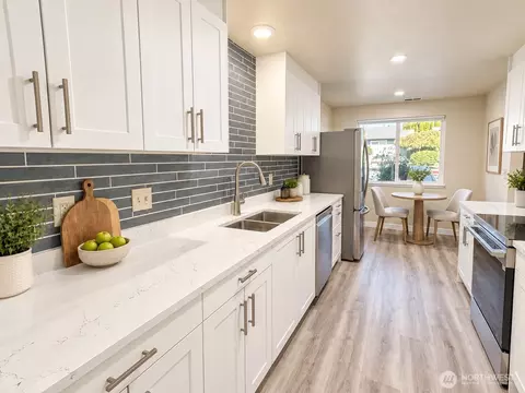 Kitchen - 21513 4th Ave W #C13, Bothell, WA 98021 photo 1 of 2