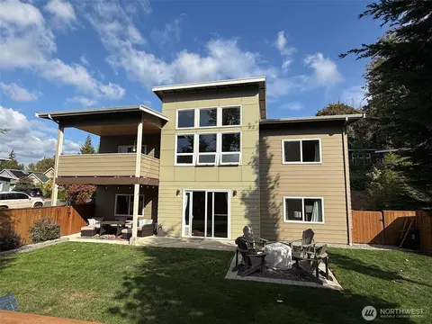 526 Fielding Ct, Bellingham, WA 98229