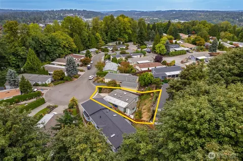 View/Area - 17114 117th Ct NE, Bothell, WA 98011 photo 4 of 7