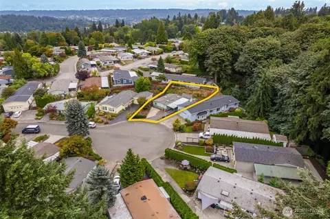 View/Area - 17114 117th Ct NE, Bothell, WA 98011 photo 3 of 7