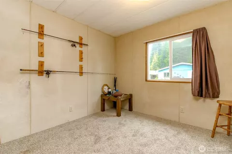 Bedroom - 2309 Estero Ave, Enumclaw, WA 98022 photo 5 of 5