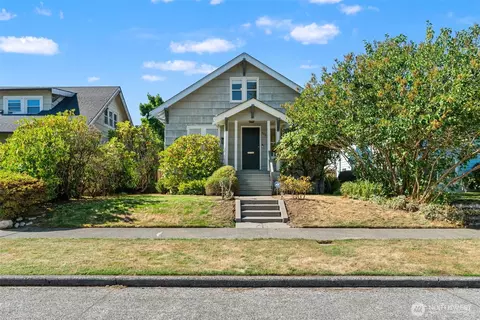 5021 36th Ave SW, Seattle, WA 98126