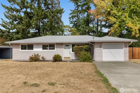 16458 NE 17th Pl, Bellevue, WA 98008