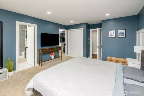Bedroom - 310 S Scott Dr, Sequim, WA 98382 photo 2 of 4