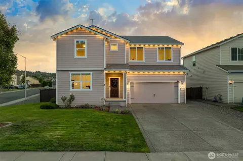1790 Blacktail Ln, Woodland, WA 98674