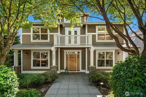 605 11th Ave, Kirkland, WA 98033