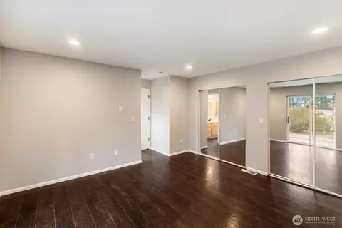 Bedroom - 544 Pine Ct, Sequim, WA 98382 photo 3 of 5