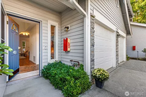 21508 50th Ave W #D4, Mountlake Terrace, WA 98043