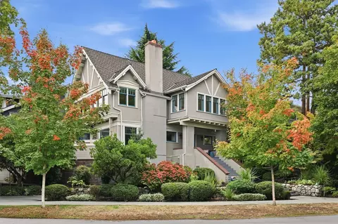 419 Wheeler St, Seattle, WA 98109