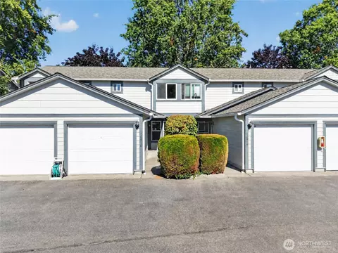 10915 E 62nd St, Puyallup, WA 98372