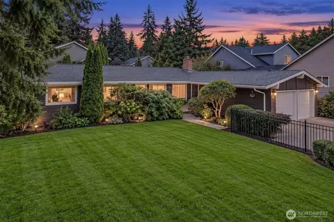2526 204th St SW, Lynnwood, WA 98036