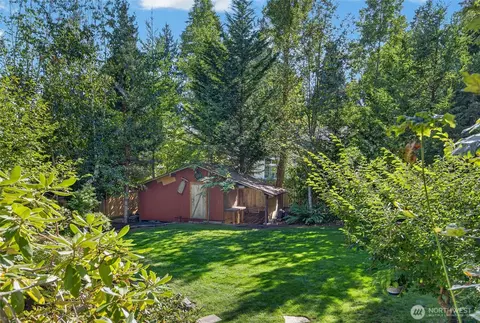 Exterior - 6 156th Pl SW, Bothell, WA 98012 photo 7 of 13