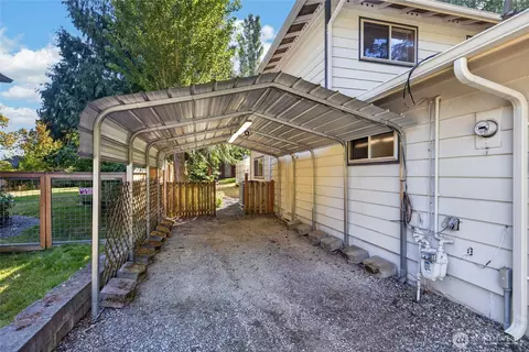 Exterior - 6 156th Pl SW, Bothell, WA 98012 photo 12 of 13