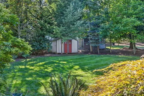 Exterior - 6 156th Pl SW, Bothell, WA 98012 photo 10 of 13