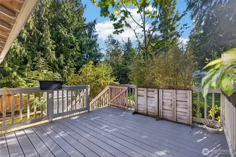Exterior - 6 156th Pl SW, Bothell, WA 98012 photo 4 of 13