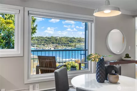 1758 Dexter Ave N #5, Seattle, WA 98109