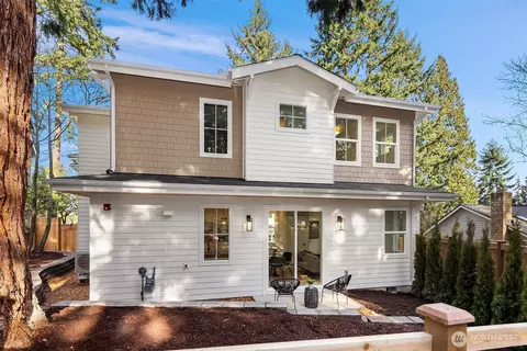 11810 NE 103rd Pl, Kirkland, WA 98033