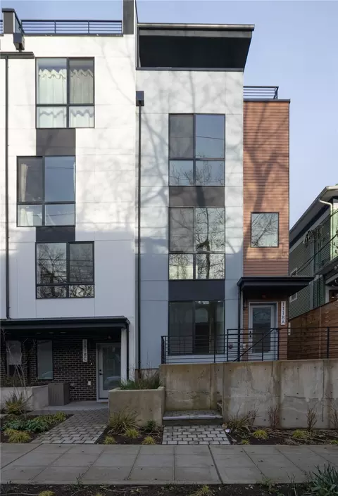1122 13th Ave #A, Seattle, WA 98122