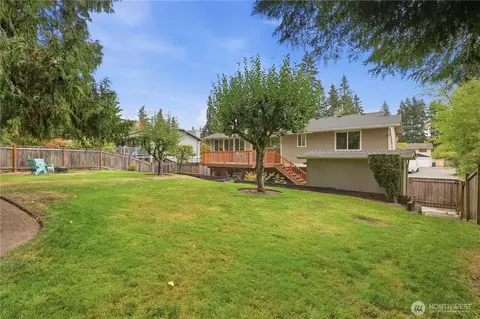 Exterior - 16916 29th Dr SE, Bothell, WA 98012 photo 8 of 10