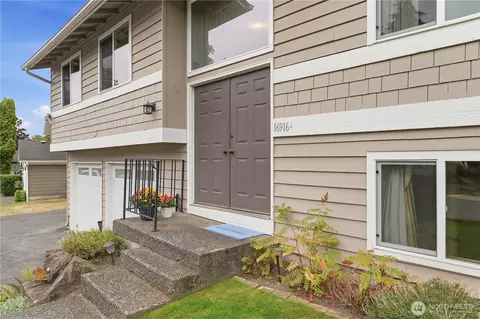 Exterior - 16916 29th Dr SE, Bothell, WA 98012 photo 2 of 10