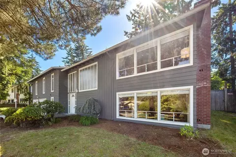 6215 122nd Ave SE, Bellevue, WA 98006