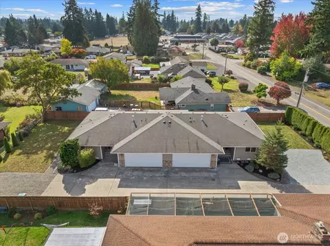 8719 52nd Ave NE #A & B, Marysville, WA 98270