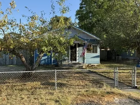 4802 S American Lake Blvd, Tacoma, WA 98409