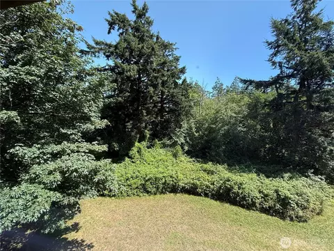 Exterior - 172 Lovers Ln #B106, Eastsound, WA 98245 photo 2 of 2