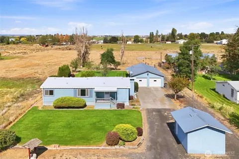 9664 NE Maple Dr, Moses Lake, WA 98837