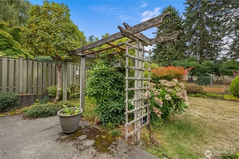 Exterior - 8910 Whitechuck Dr, Everett, WA 98208 photo 10 of 11
