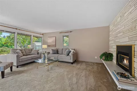 Living - 8910 Whitechuck Dr, Everett, WA 98208 photo 1 of 5