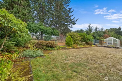 Exterior - 8910 Whitechuck Dr, Everett, WA 98208 photo 5 of 11