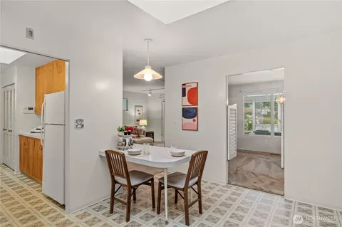 Dining - 8910 Whitechuck Dr, Everett, WA 98208 photo 2 of 2