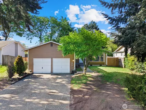 1813 SW 355th Pl, Federal Way, WA 98023