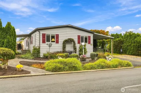 5900 64th St NE #65, Marysville, WA 98270