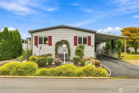 5900 64th St NE #65, Marysville, WA 98270