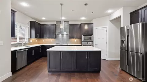 Kitchen - 21417 43rd Dr SE, Bothell, WA 98021 photo 1 of 5