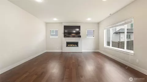 Living - 21417 43rd Dr SE, Bothell, WA 98021 photo 1 of 6