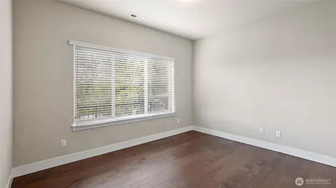 Bedroom - 21417 43rd Dr SE, Bothell, WA 98021 photo 1 of 6