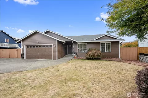 8210 63rd Dr NE, Marysville, WA 98270
