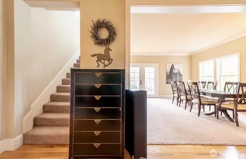 Entry Way - 17514 W Riverside Dr, Bothell, WA 98011 photo 5 of 5