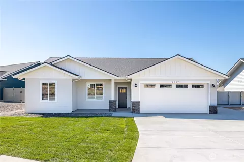 2517 Plateau Dr, East Wenatchee, WA 98802